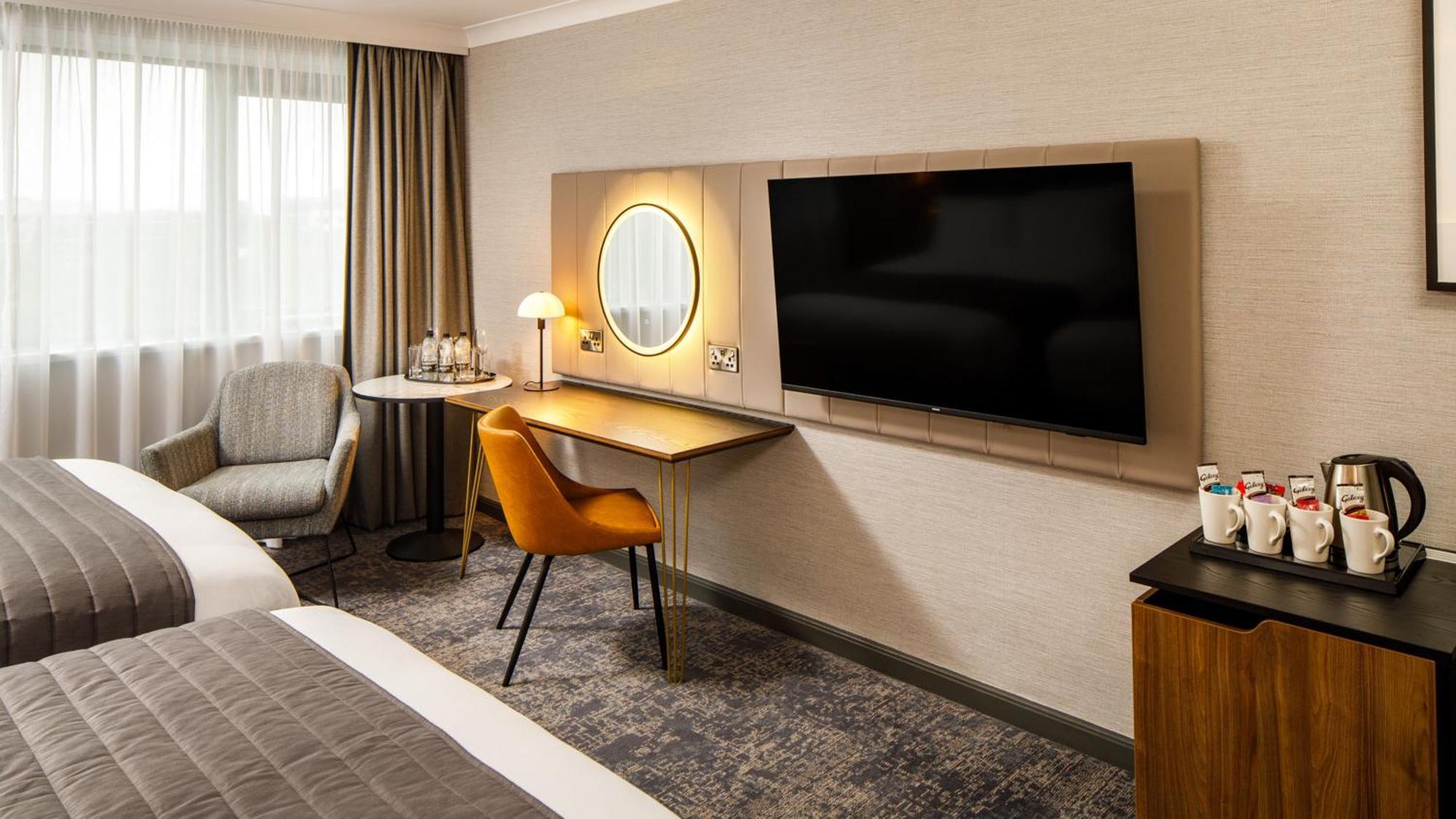 Crowne Plaza Manchester Airport By Ihg Hale  Exterior foto