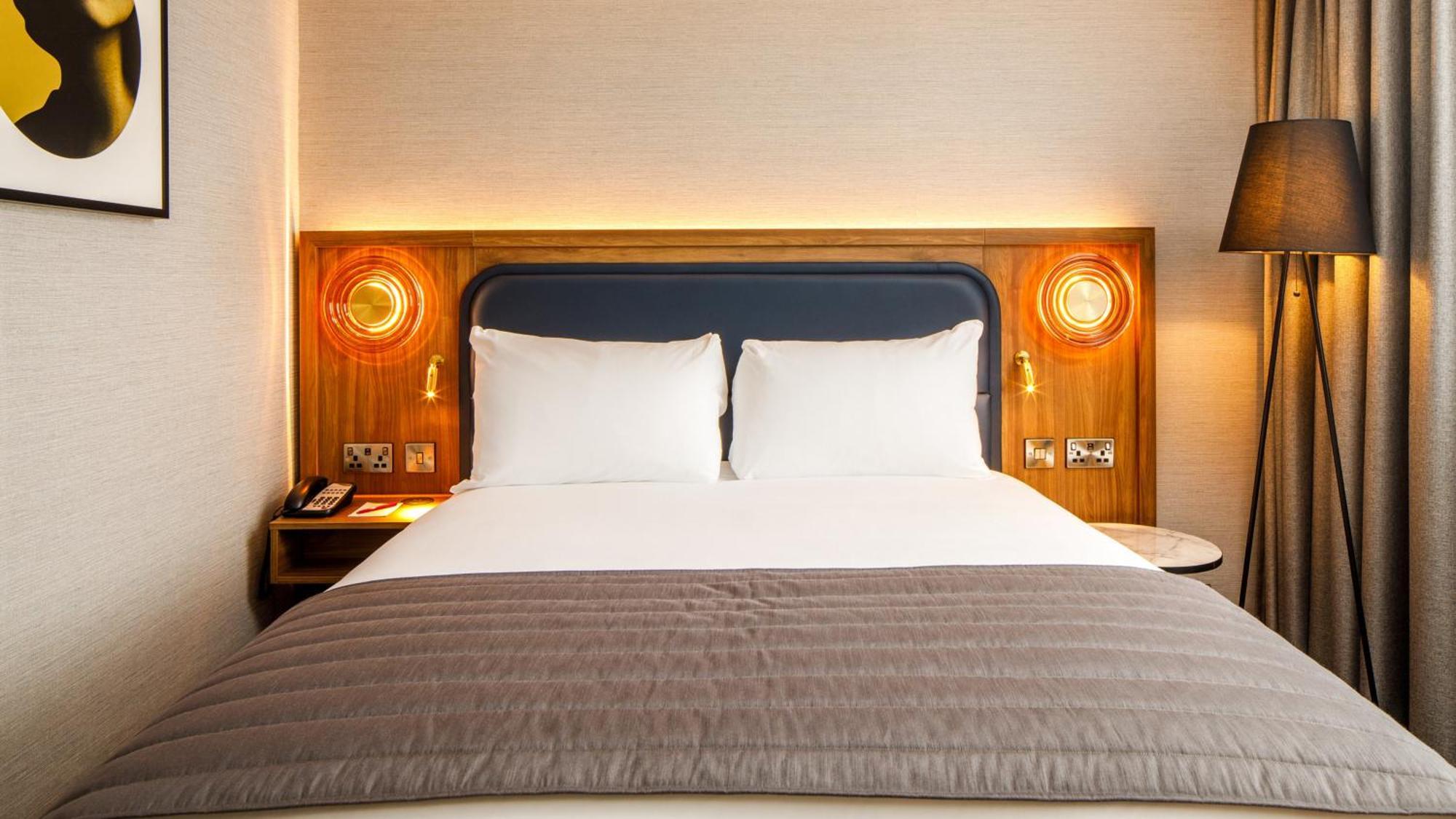 Crowne Plaza Manchester Airport By Ihg Hale  Exterior foto