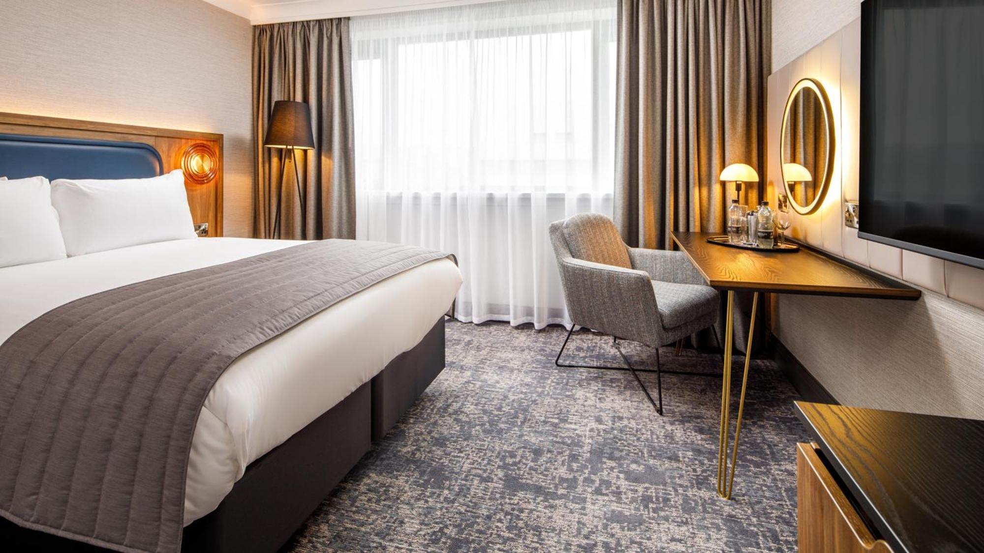 Crowne Plaza Manchester Airport By Ihg Hale  Exterior foto
