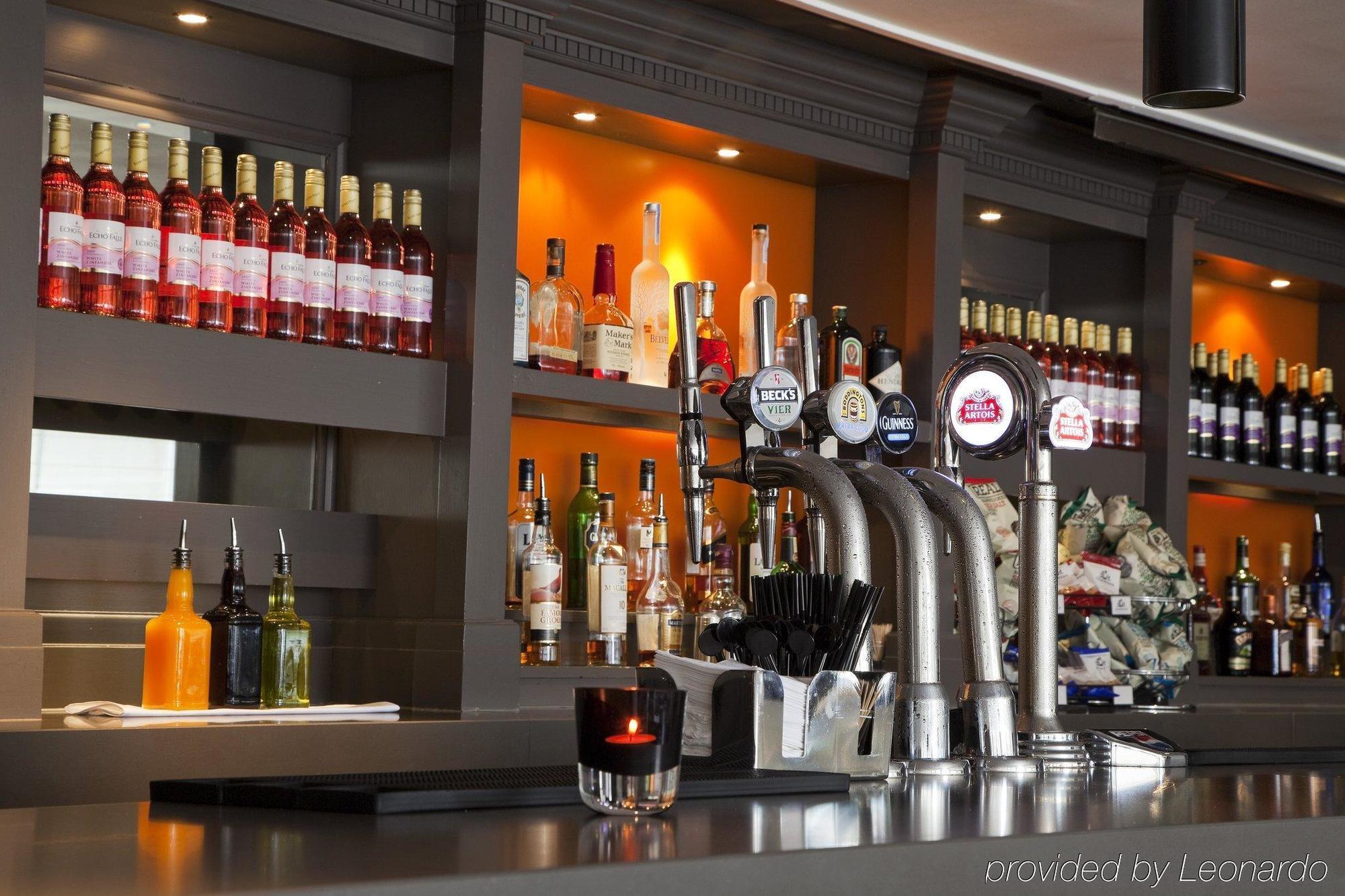 Crowne Plaza Manchester Airport By Ihg Hale  Exterior foto