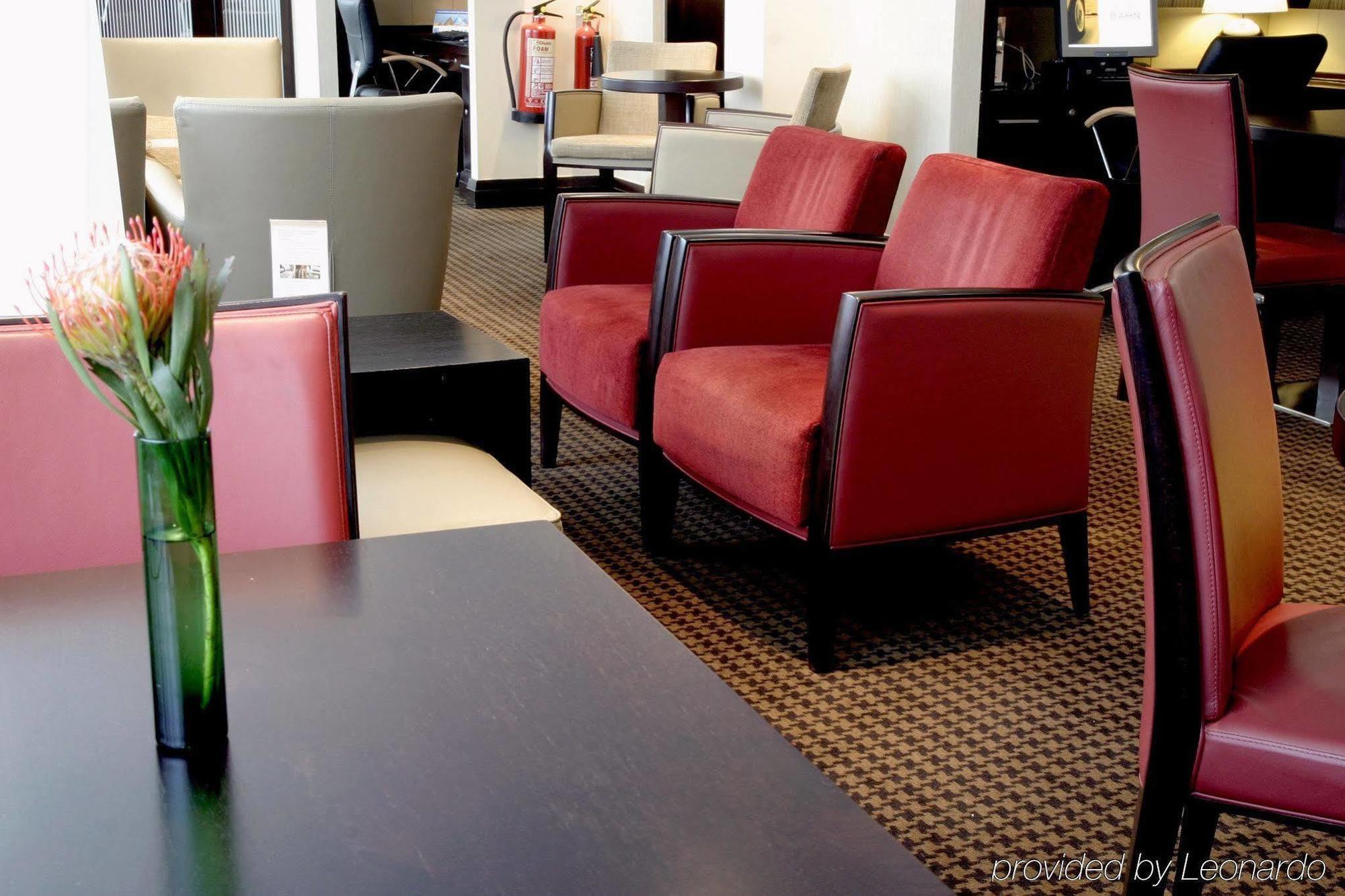 Crowne Plaza Manchester Airport By Ihg Hale  Interior foto