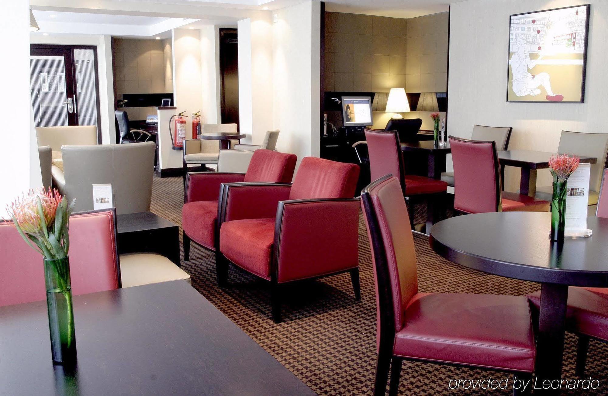 Crowne Plaza Manchester Airport By Ihg Hale  Exterior foto